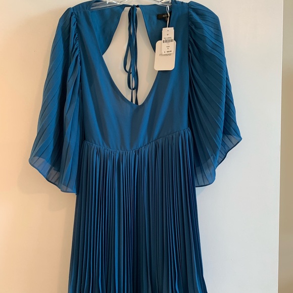 *NWT* LF MILLAU brand open back pleated dress - Picture 3 of 8